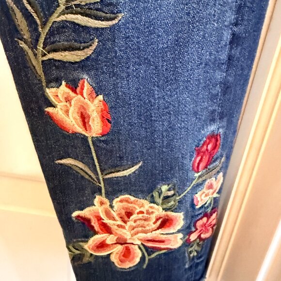 Driftwood Embroidered Skinny Jeans – Size 30/28 - Picture 6 of 11
